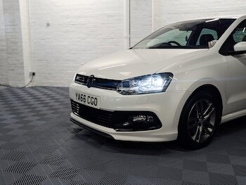 Used Volkswagen Polo 2016 for sale - 76607833: Photo