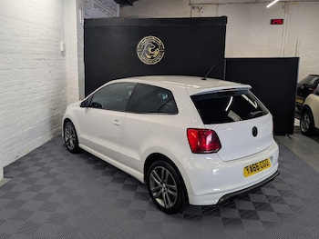 Used Volkswagen Polo 2016 for sale - 76607833: Photo