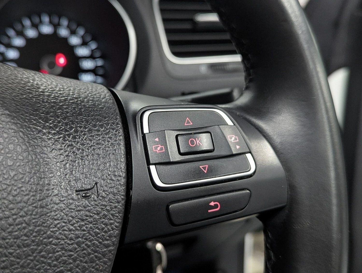 Used Volkswagen Golf 2012 for sale - 77478693: Photo 33