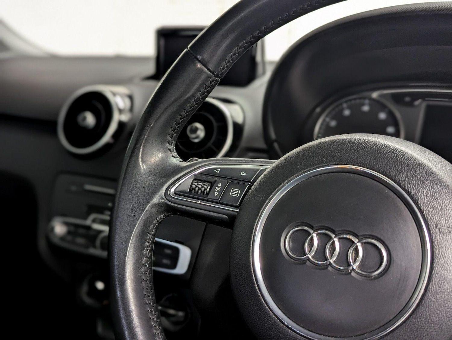 Used Audi A1 2015 for sale - 77978422: Photo 33