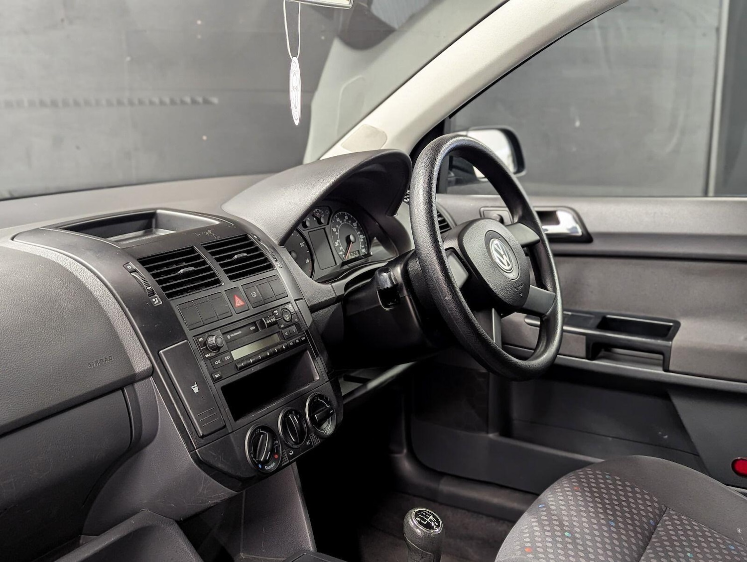 Used Volkswagen Polo 2003 for sale - 76689422: Photo 11