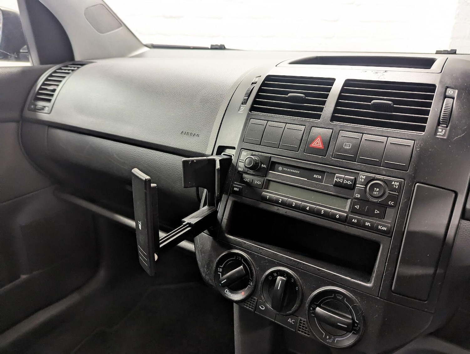 Used Volkswagen Polo 2003 for sale - 76689422: Photo 15