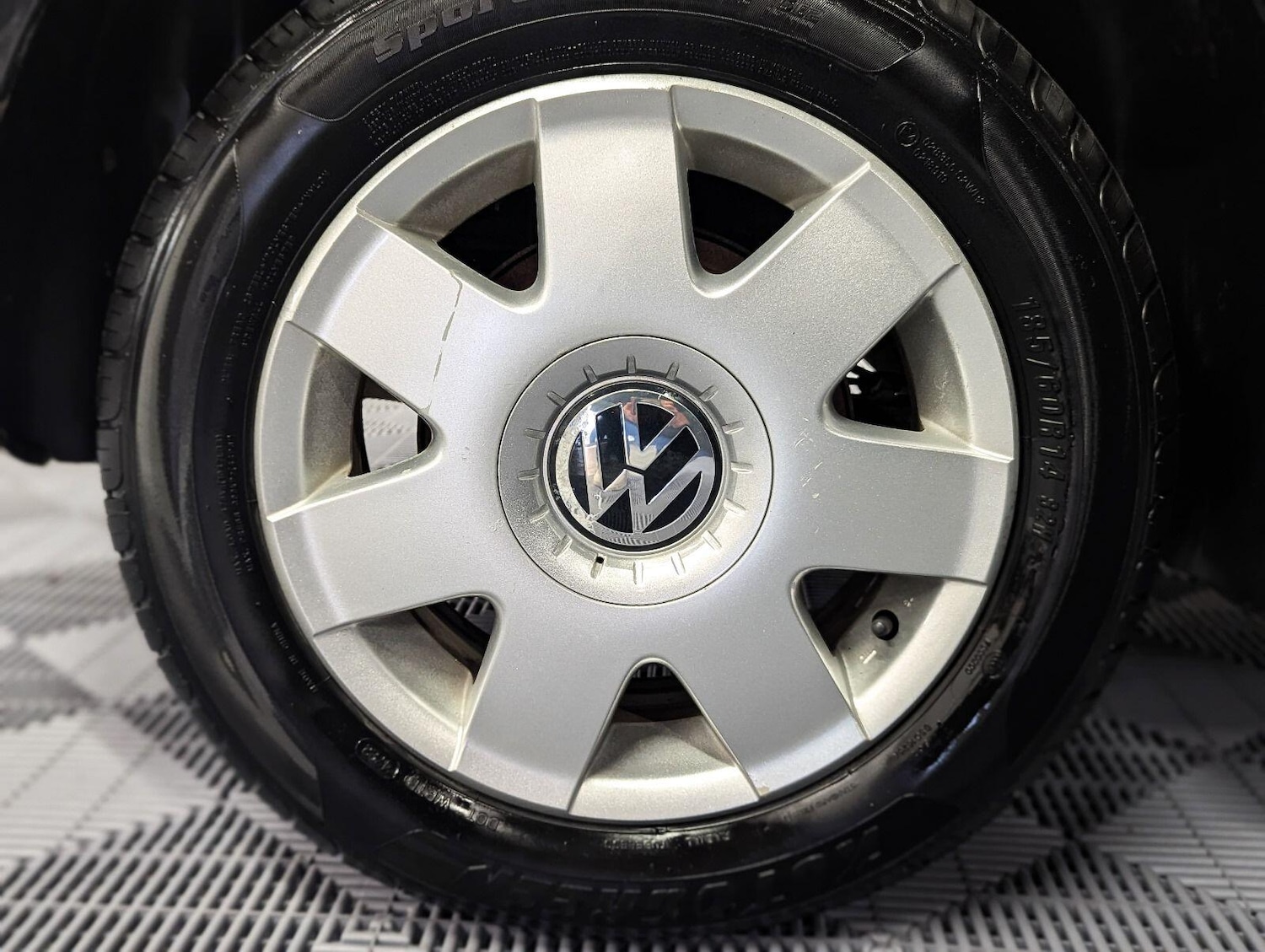 Used Volkswagen Polo 2003 for sale - 76689422: Photo 24