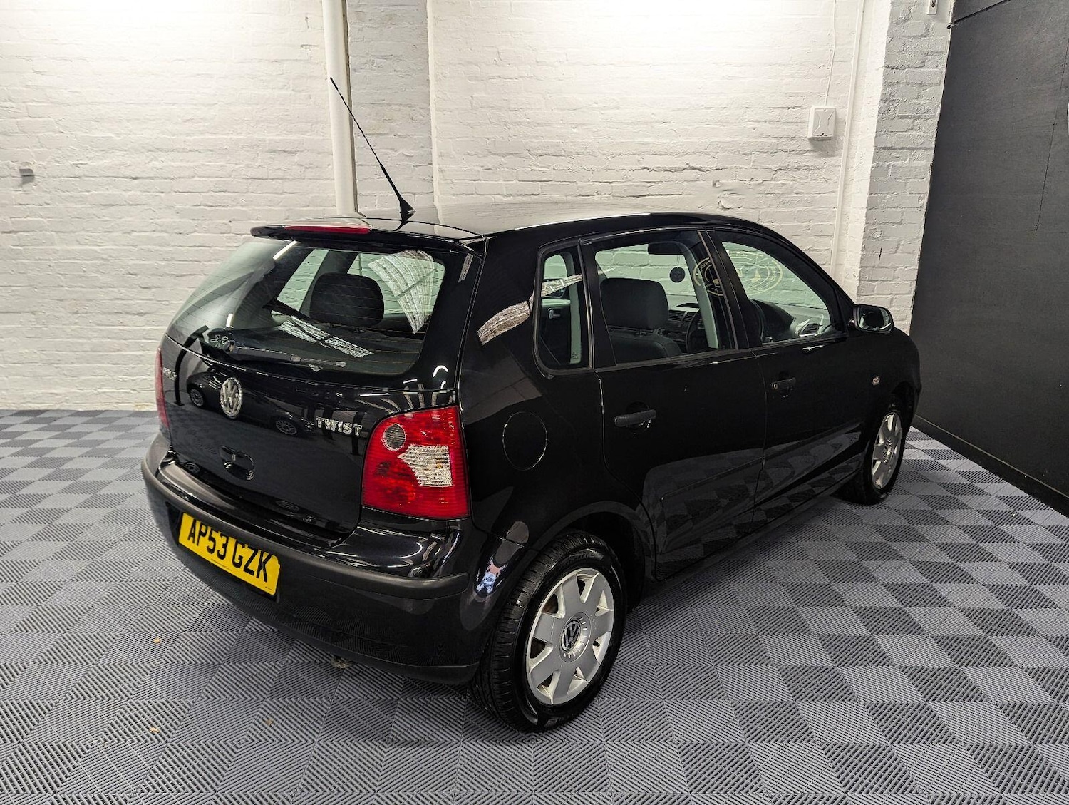 Used Volkswagen Polo 2003 for sale - 76689422: Photo 9