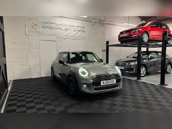 Used MINI Hatch 2019 for sale - 79821492: Photo