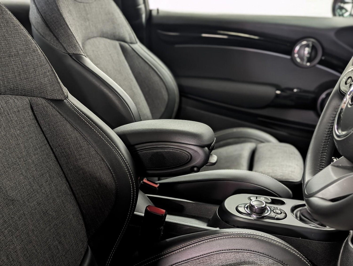 Used MINI Hatch 2021 for sale - 77647176: Photo 17