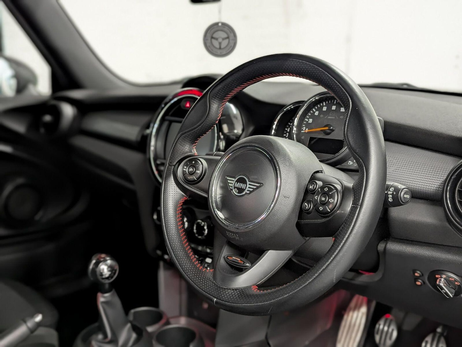 Used MINI Hatch 2019 for sale - 77799232: Photo 21