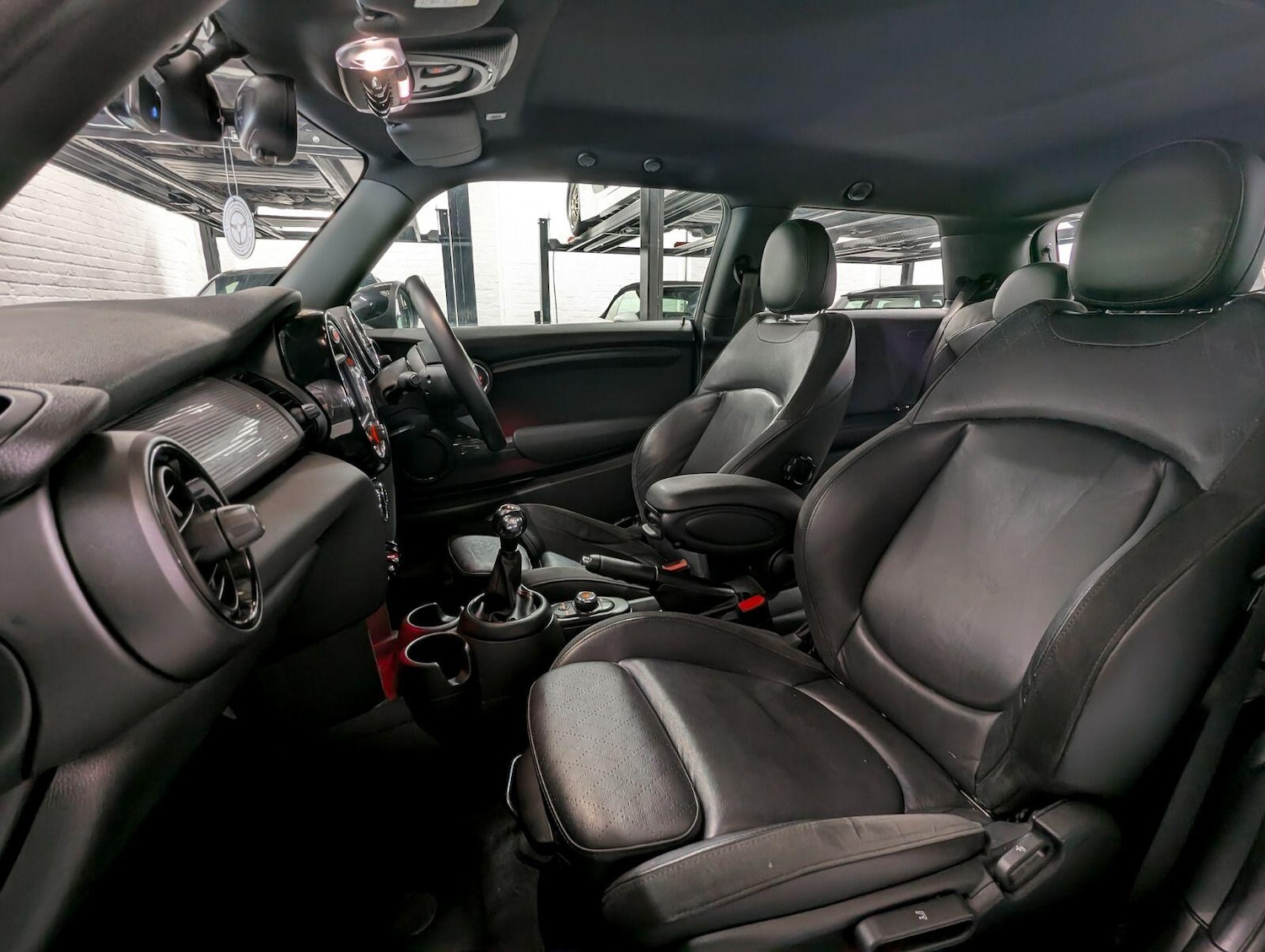 Used MINI Hatch 2019 for sale - 77799232: Photo 37