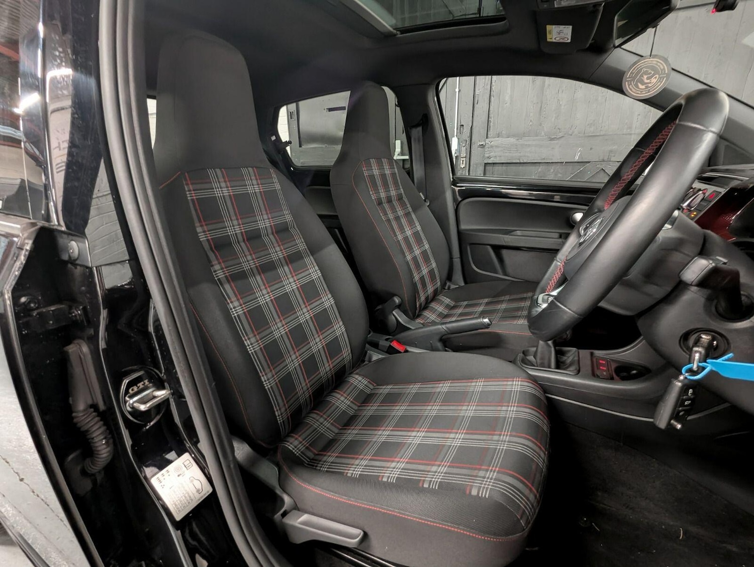 Used Volkswagen up! 2019 for sale - 77387355: Photo 15