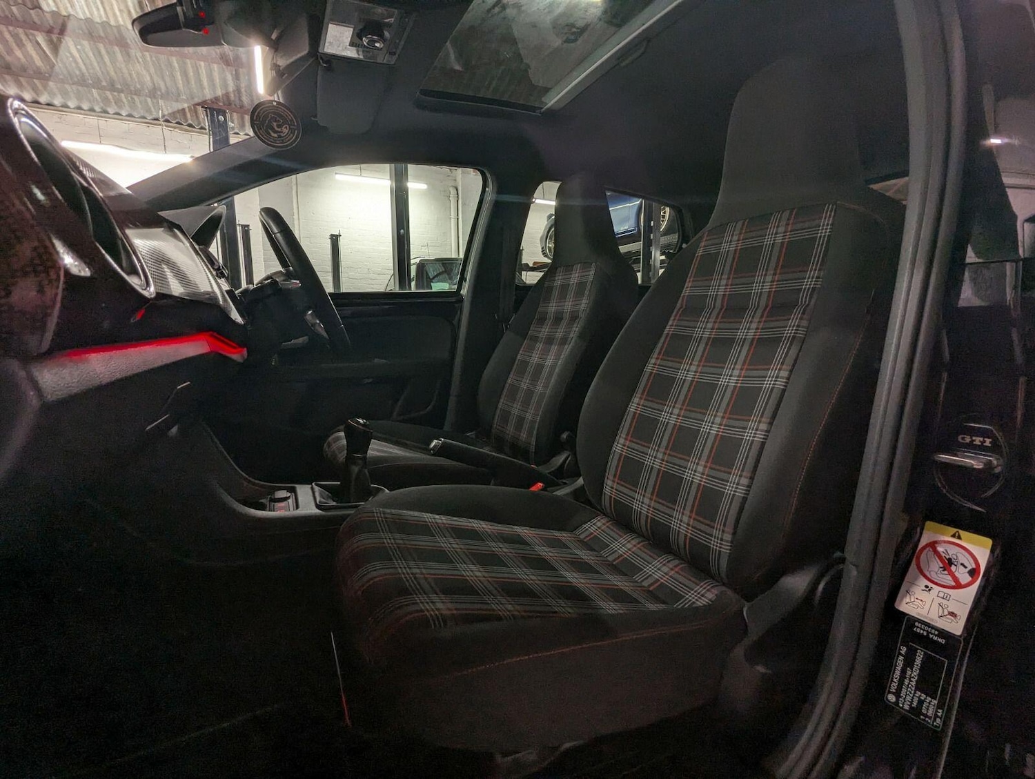 Used Volkswagen up! 2019 for sale - 77387355: Photo 34