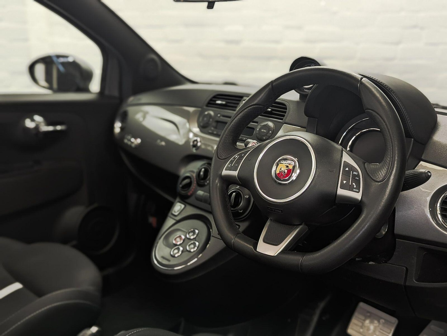Used Abarth 500 2015 for sale - 77978053: Photo 16