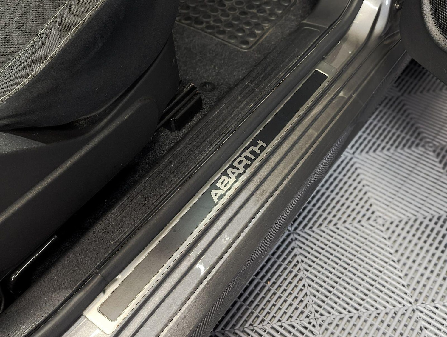 Used Abarth 500 2015 for sale - 77978053: Photo 36