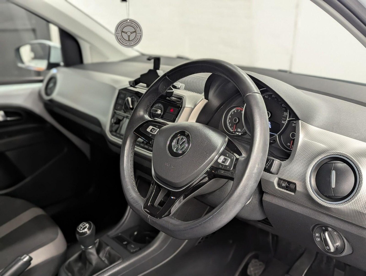 Used Volkswagen up! 2017 for sale - 77657718: Photo 17