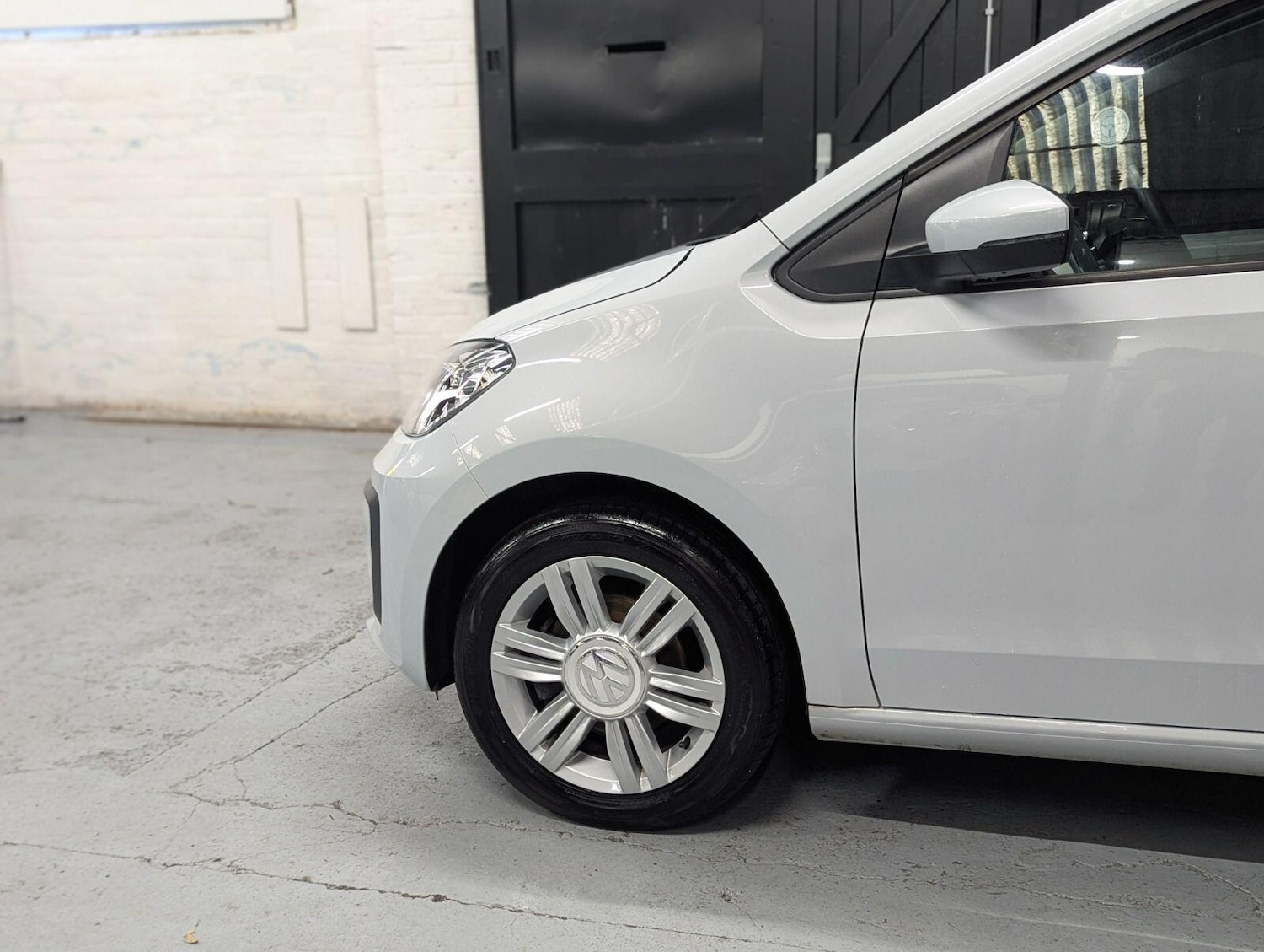 Used Volkswagen up! 2017 for sale - 77657718: Photo 21