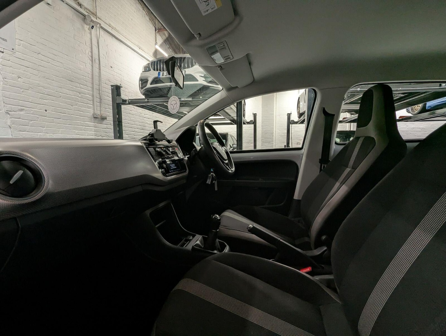 Used Volkswagen up! 2017 for sale - 77657718: Photo 35