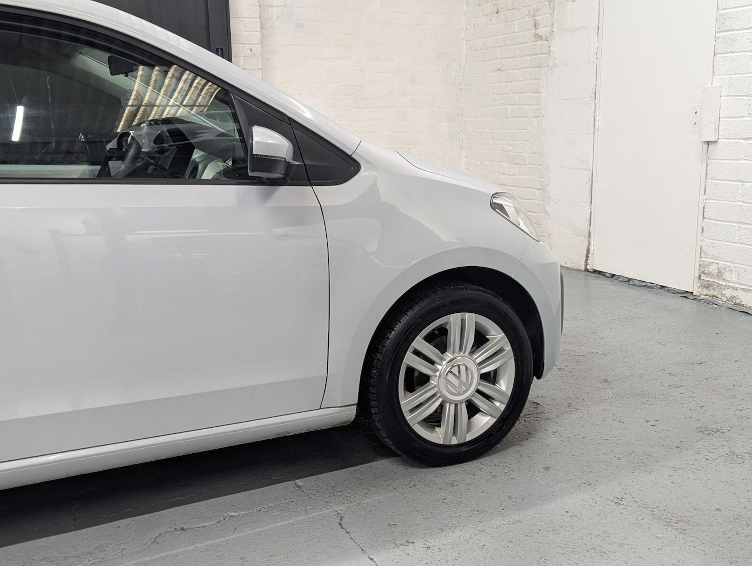 Used Volkswagen up! 2017 for sale - 77657718: Photo 38
