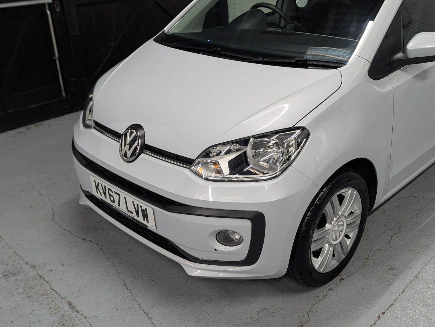 Used Volkswagen up! 2017 for sale - 77657718: Photo 9