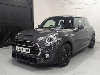 Used MINI Hatch 2019 for sale - 78561598: Photo