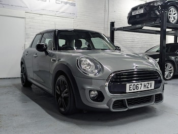 Used MINI Hatch 2017 for sale - 77993537: Photo