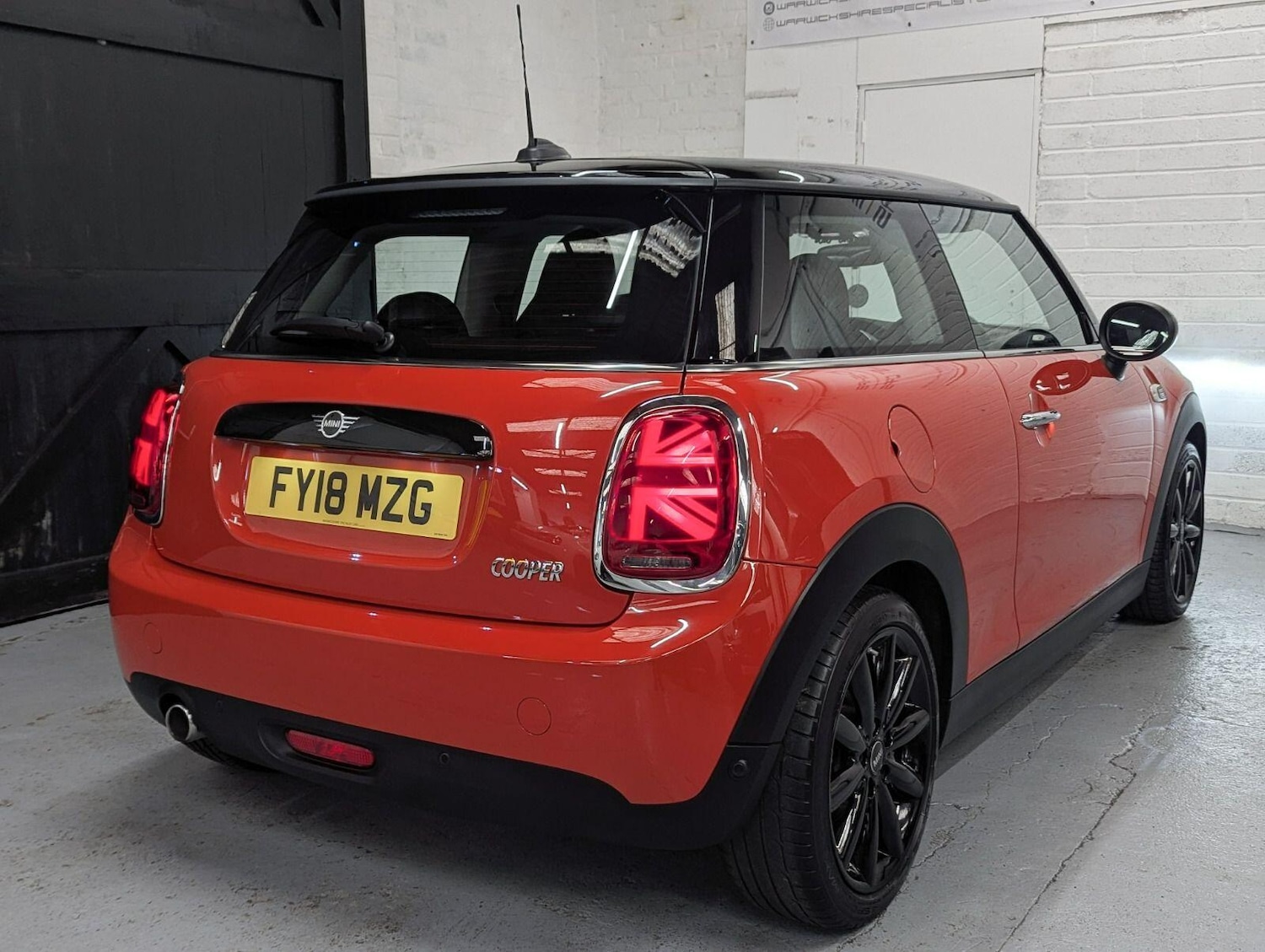 Used MINI Hatch 2018 for sale - 78101378: Photo 16