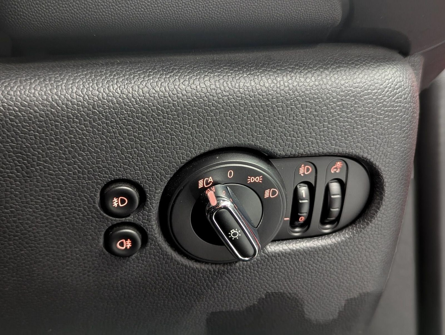 Used MINI Hatch 2018 for sale - 78101378: Photo 27