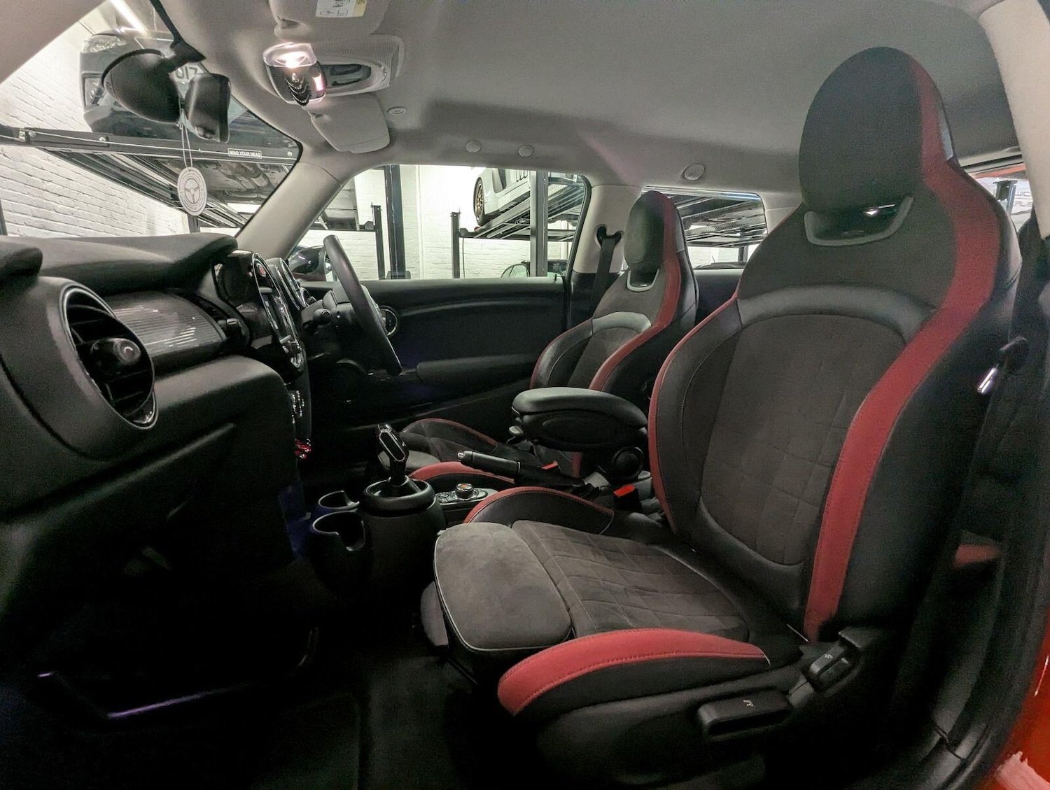 Used MINI Hatch 2018 for sale - 78101378: Photo 40