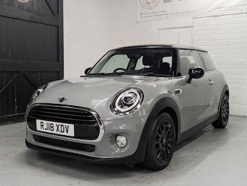 Used MINI Hatch 2018 for sale - 79248520: Photo
