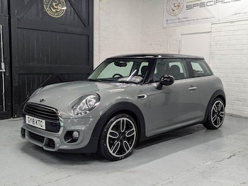 Used MINI Hatch 2018 for sale - 78636497: Photo