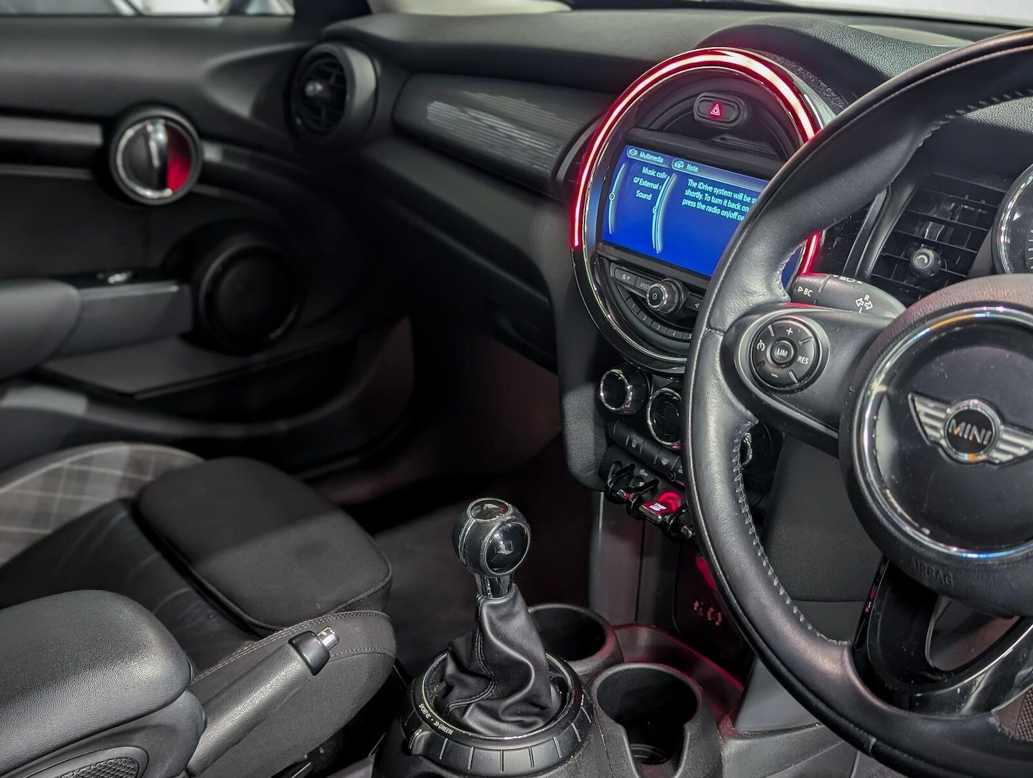 Used MINI Hatch 2015 for sale - 77017036: Photo 15