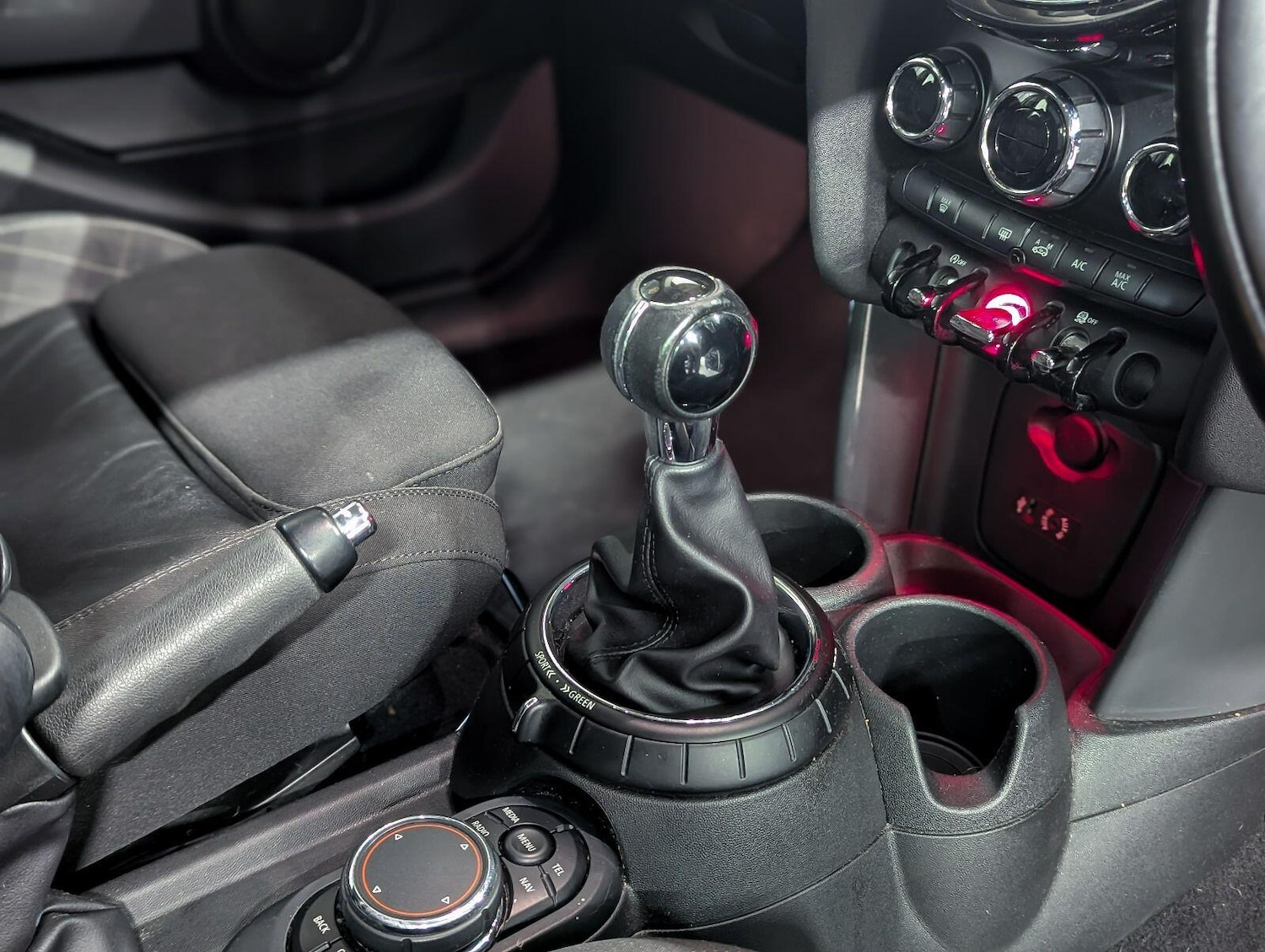 Used MINI Hatch 2015 for sale - 77017036: Photo 28