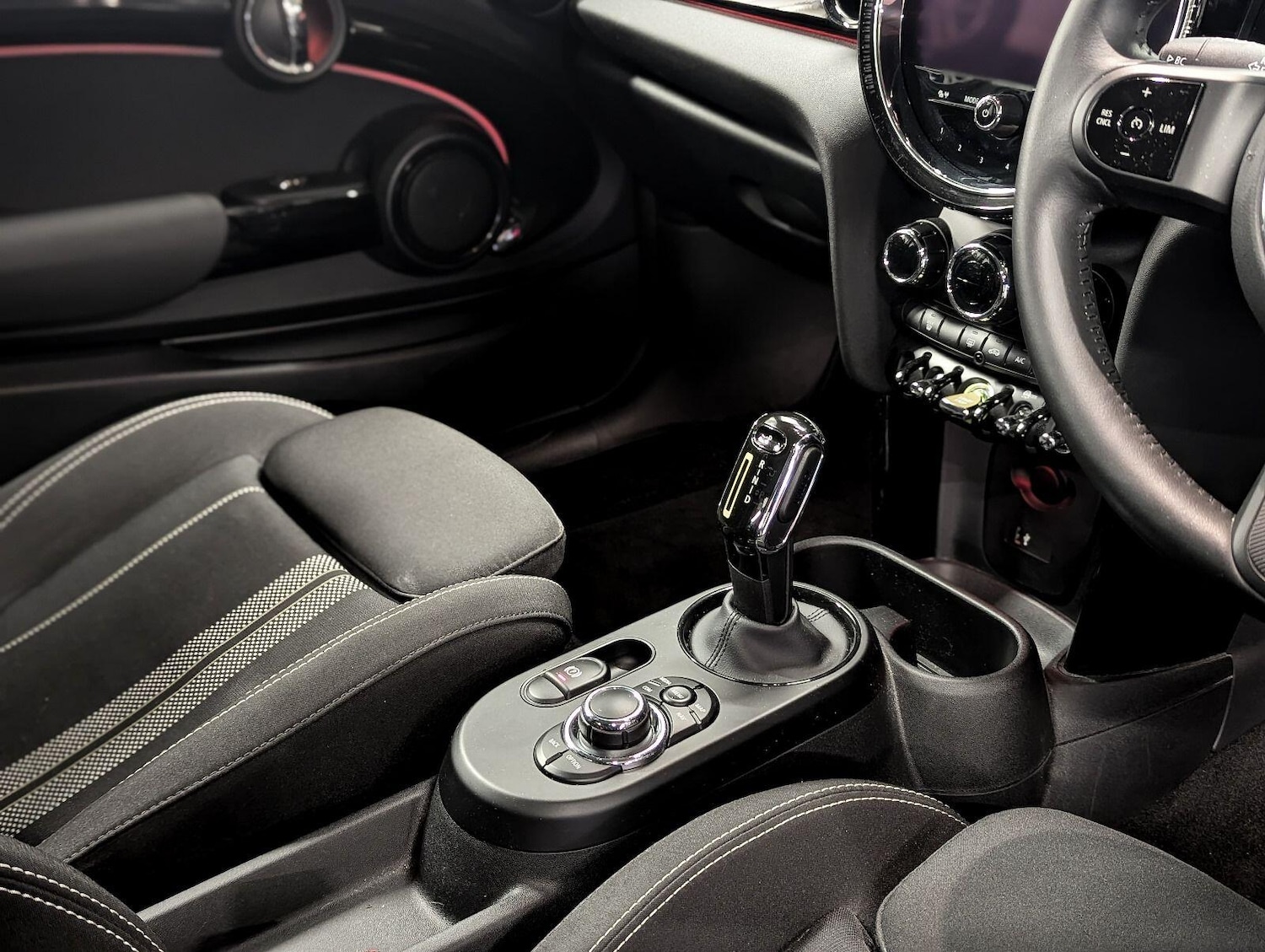 Used MINI Electric Hatch 2022 for sale - 76607447: Photo 14