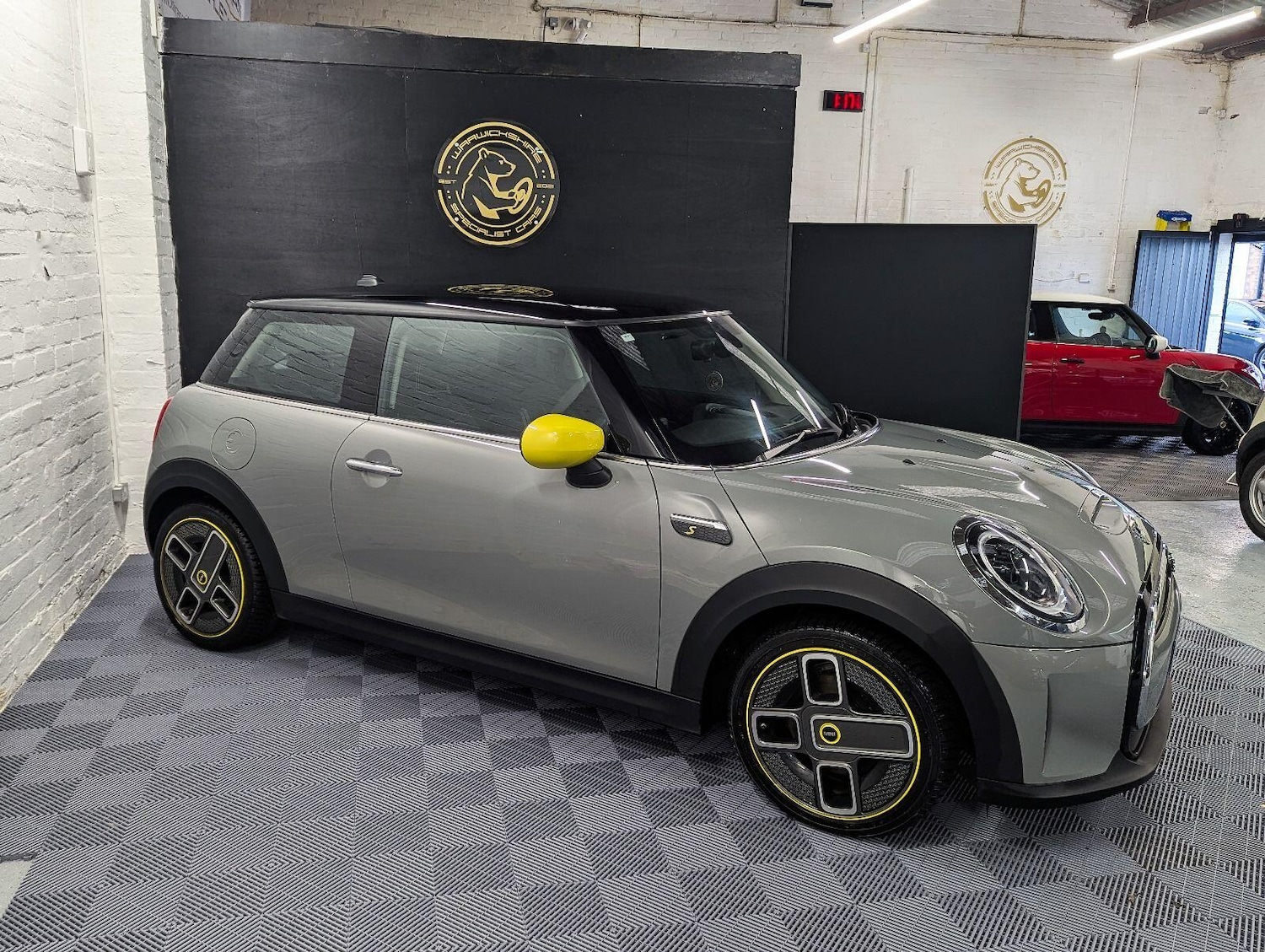 Used MINI Electric Hatch 2022 for sale - 76607447: Photo 2