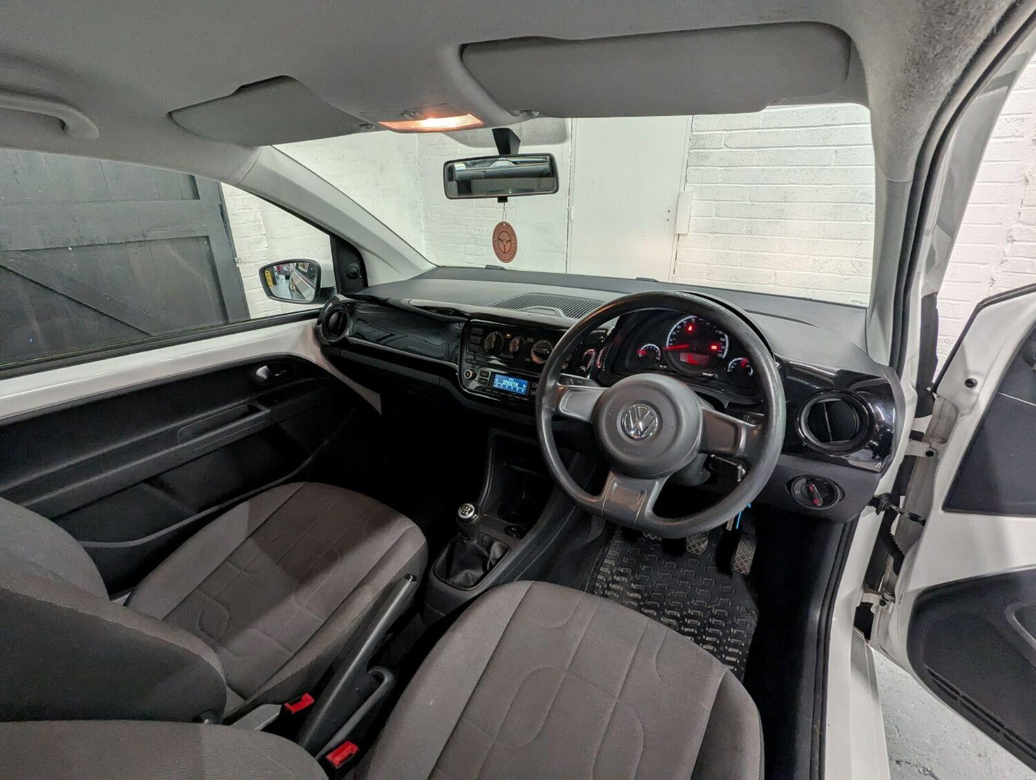 Used Volkswagen up! for sale - 77424857: Photo 17