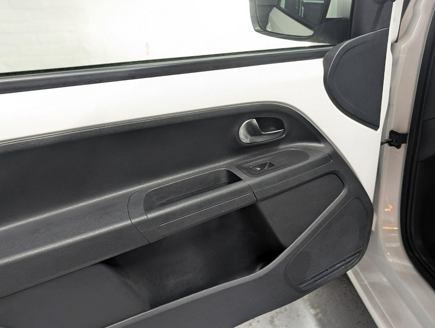 Used Volkswagen up! for sale - 77424857: Photo 24