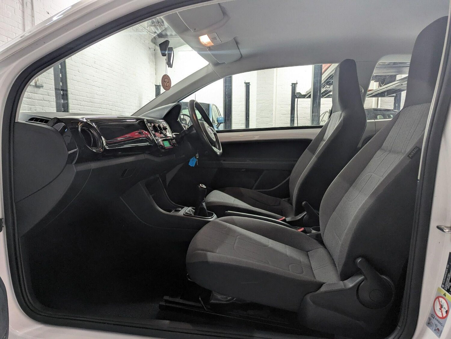 Used Volkswagen up! for sale - 77424857: Photo 34