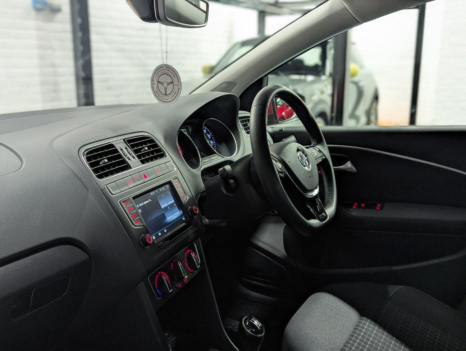 Used Volkswagen Polo 2016 for sale - 77344127: Photo 21