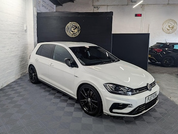 Used Volkswagen Golf 2017 for sale - 76608284: Photo