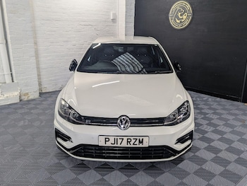 Used Volkswagen Golf 2017 for sale - 76608284: Photo