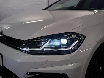 Used Volkswagen Golf 2017 for sale - 76608284: Photo