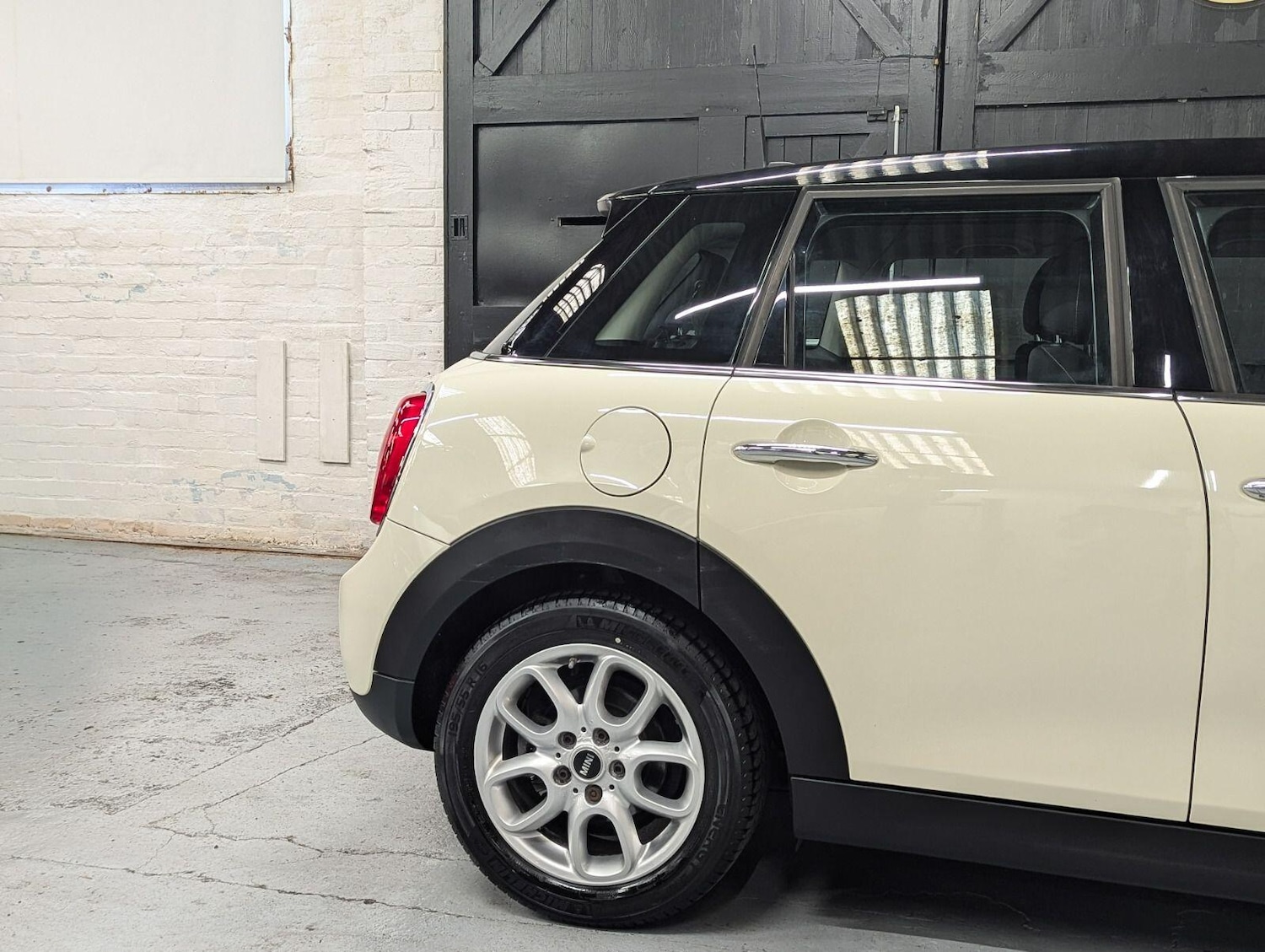 Used MINI Hatch 2017 for sale - 78184820: Photo 27