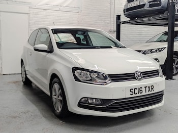 Used Volkswagen Polo 2016 for sale - 79201819: Photo