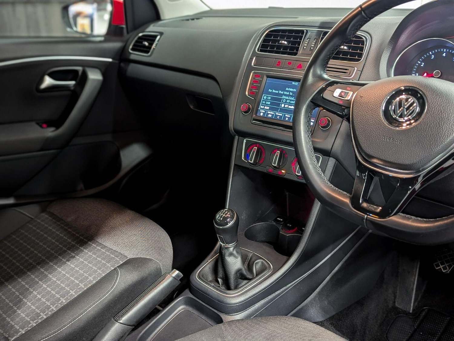 Used Volkswagen Polo for sale - 77306364: Photo 20