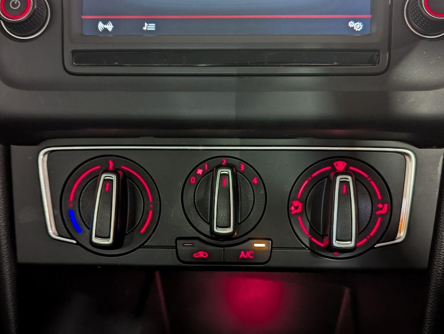 Used Volkswagen Polo for sale - 77306364: Photo 42