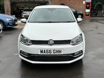 Used Volkswagen Polo 2016 for sale - 79574607: Photo