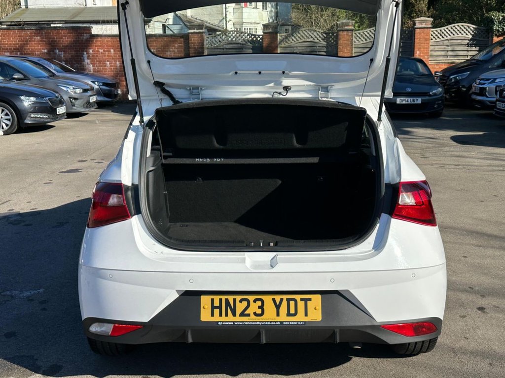 Used Hyundai i20 2023 for sale - 77936859: Photo 9