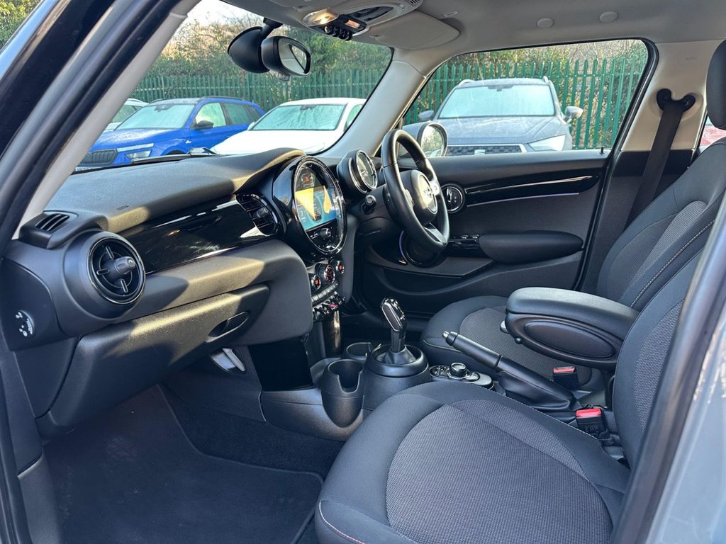 Used MINI Hatch 2022 for sale - 77133527: Photo 14