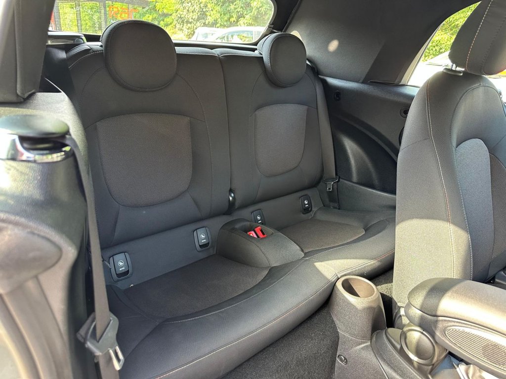 Used MINI Convertible 2022 for sale - 76840590: Photo 15