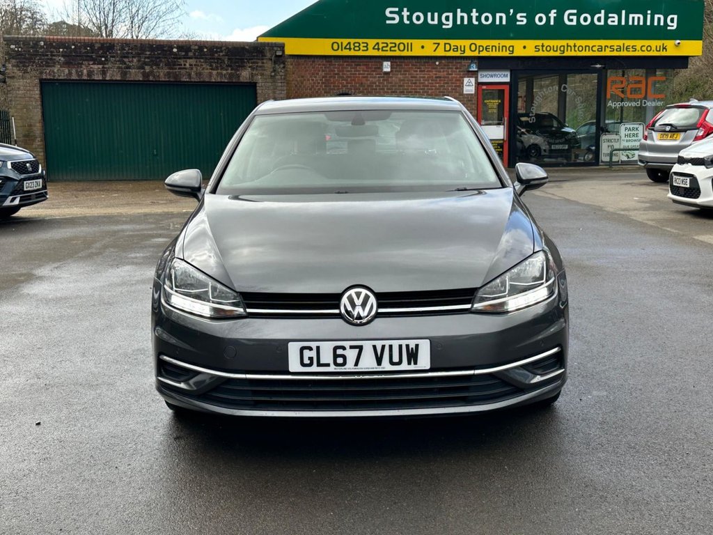 Used Volkswagen Golf 2017 for sale - 77835429: Photo 2