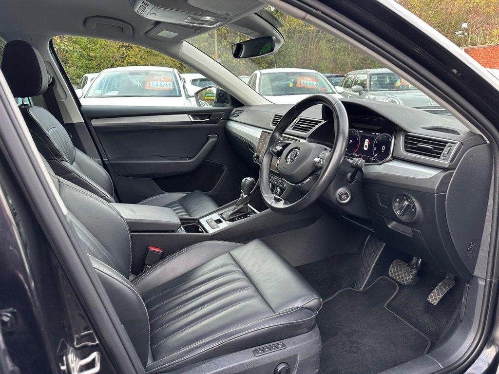Used Skoda Superb 2023 for sale - 76840596: Photo 12