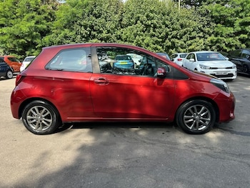 Used Toyota Yaris 2014 for sale - 79300874: Photo